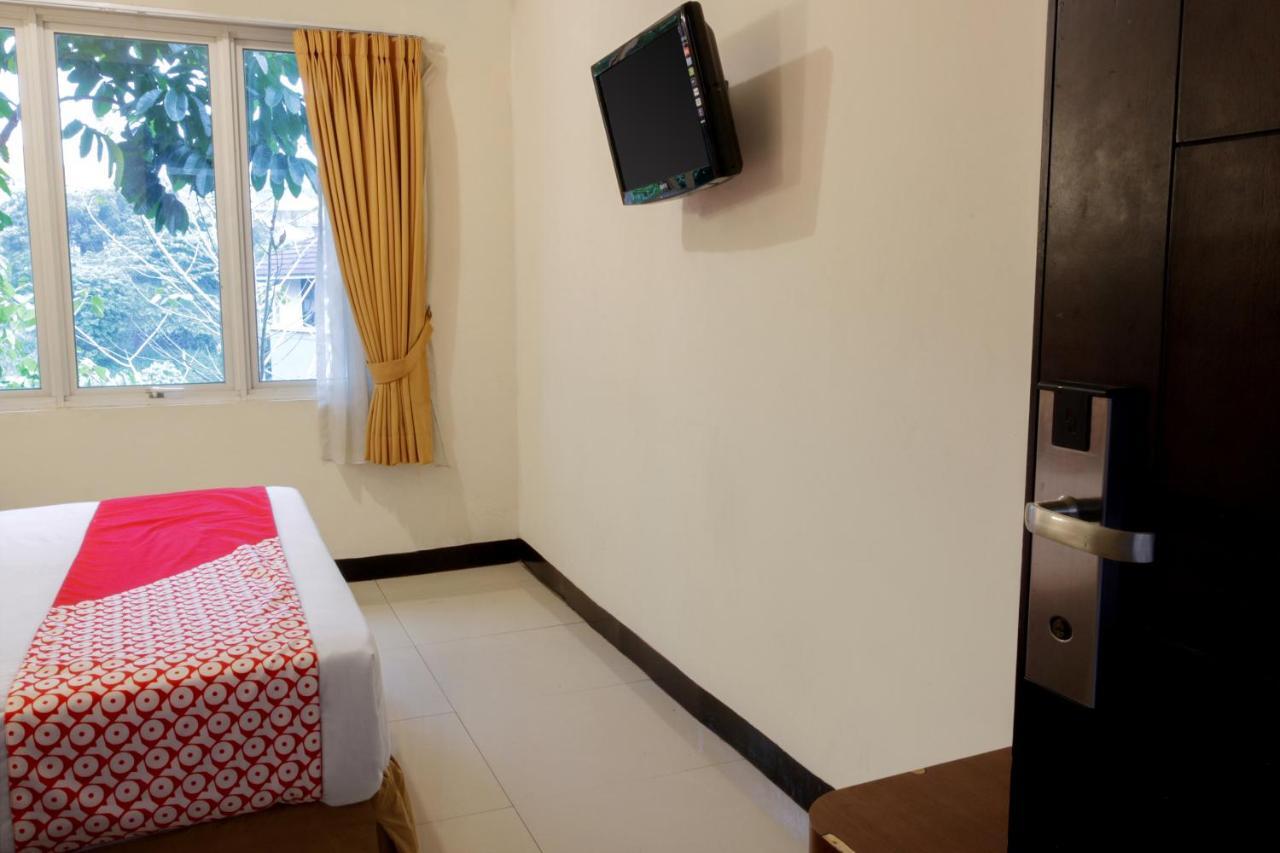 Oyo 167 Dago'S Hill Hotel Bandung Exterior foto